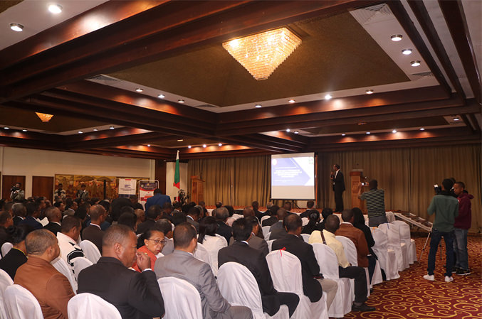 Fanjakana tsara tantana : mahaliana ny vahoaka Malagasy